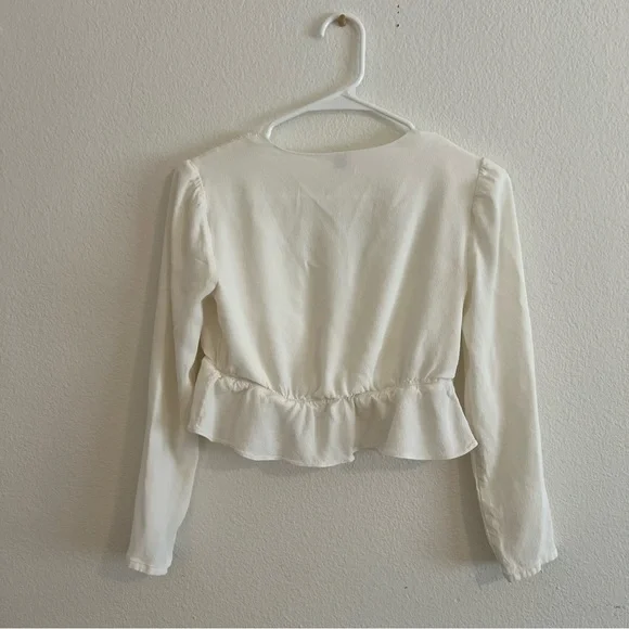 Aritzia Sunday Best Cropped Tie-Front Blouse - Picture 7 of 7